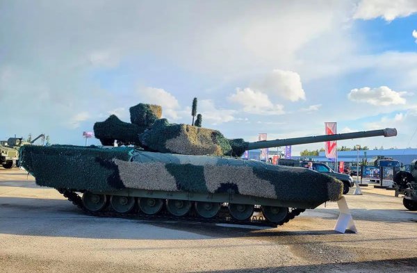 Nakidkom su opremljeni i tenkovi T-14 Armata