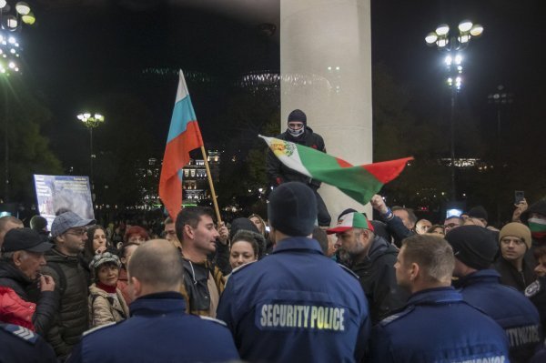 Prosvjed u Sofiji protiv predstave 'Oružje i čovjek'