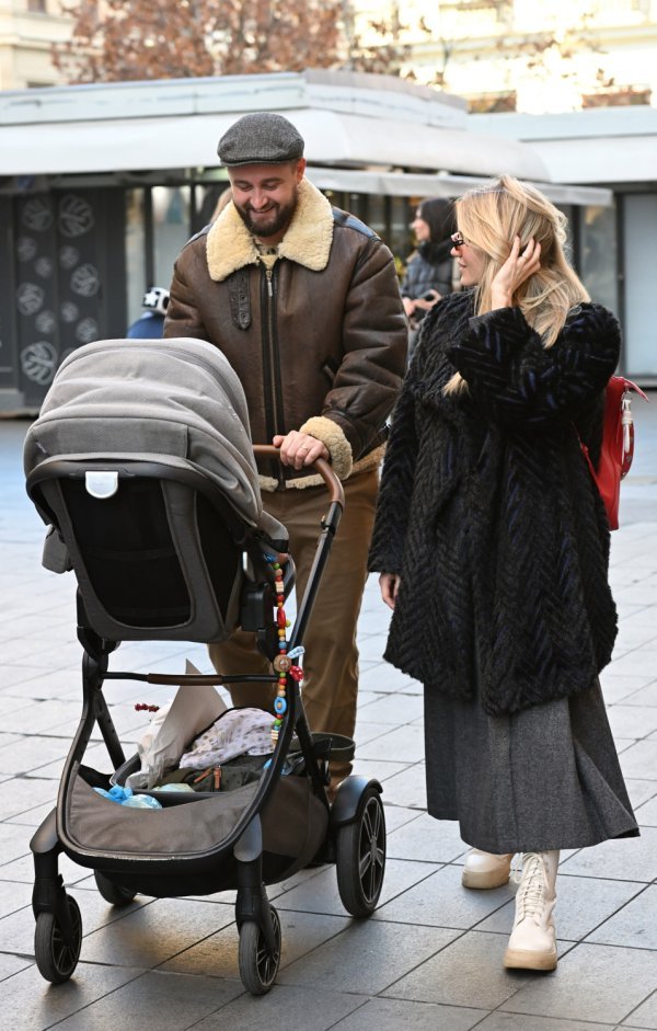 Matija Cvek sa suprugom Miriam