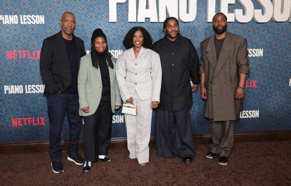 Pauletta Washington, Katia Washington, Malcolm Washington, John David Washington, Denzel Washington