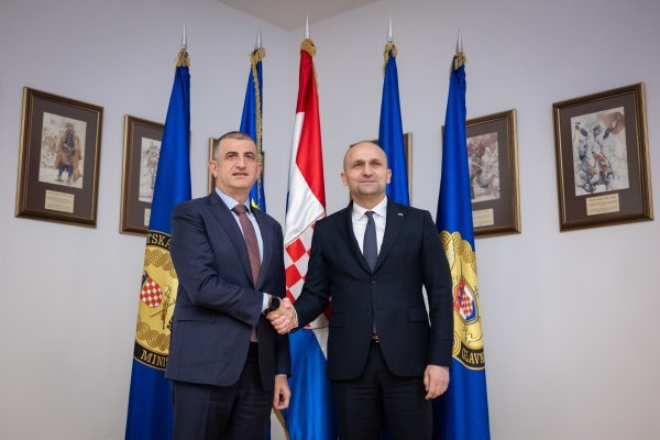 Potpisivanje ugovora o nabavi dronova Bayraktar