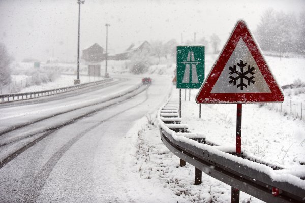Snijeg na autocesti A1