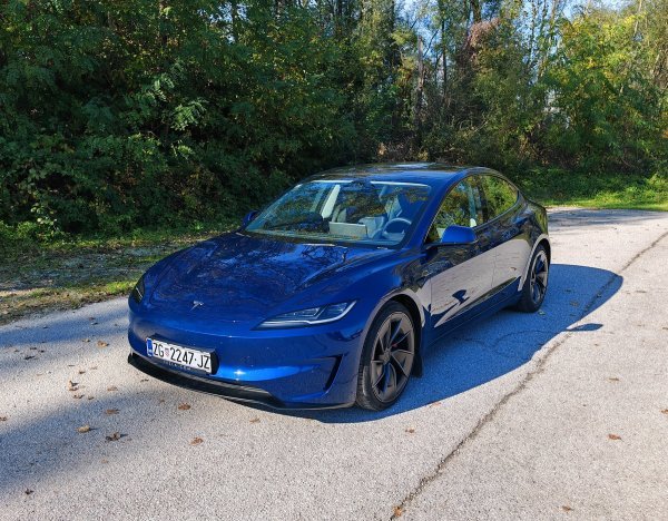 Tesla Model 3 Performance