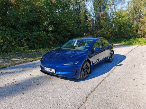 Tesla Model 3 Performance