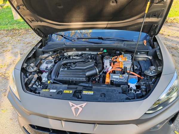 CUPRA Formentor 1.5 e-Hybrid VZ