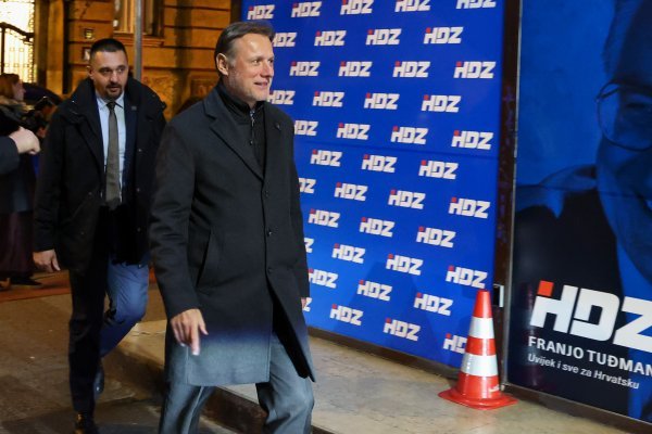 Dolazak na sjednicu Predsjedništva HDZ-a