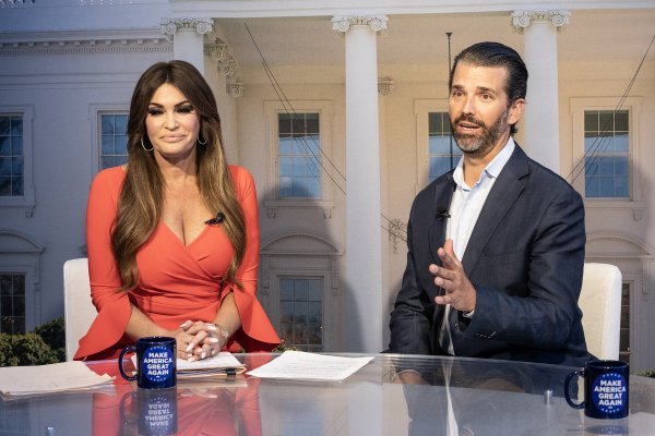 Kimberly Guilfoyle i Donald Trump Jr.
