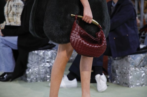 Bottega Veneta, jesen/zima 2022., torba Sardine