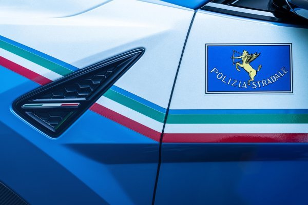 Lamborghini Urus Performante