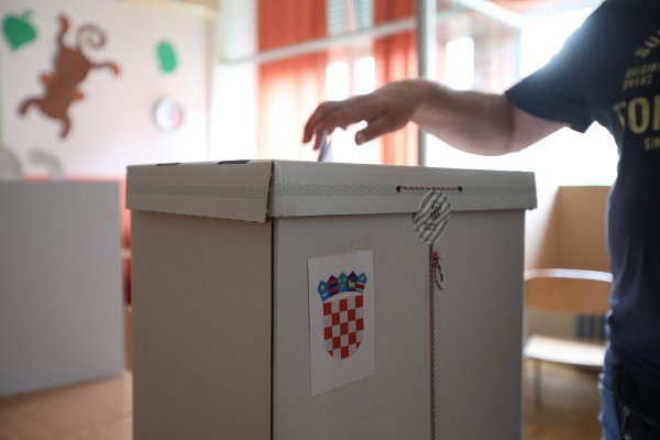 Glasanje na izborima