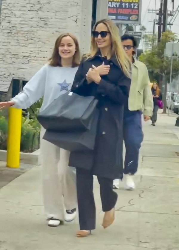 Angelina Jolie i Vivienne Jolie-Pitt