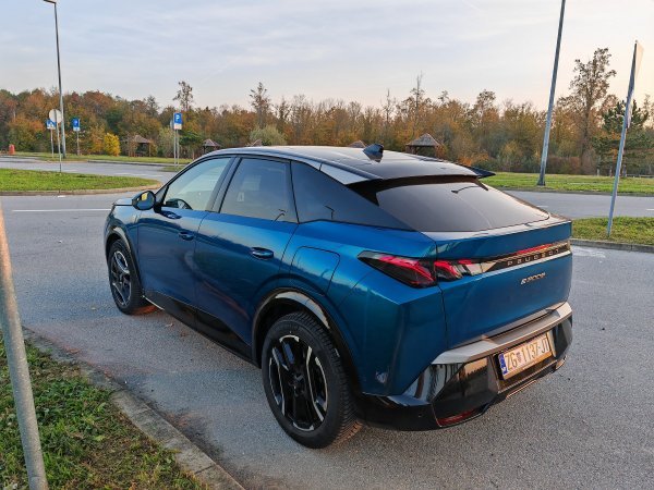 Peugeot E-3008 GT 210 e-EAT Standard range 73 kWh