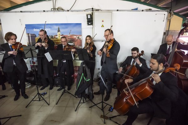 Koncert Zagrebačkih solista na Dolcu
