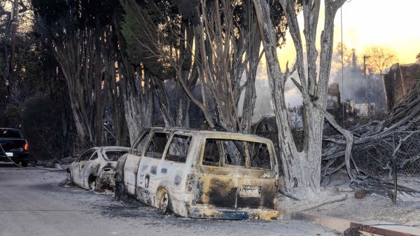 Požar Eaton u Altadeni, CA