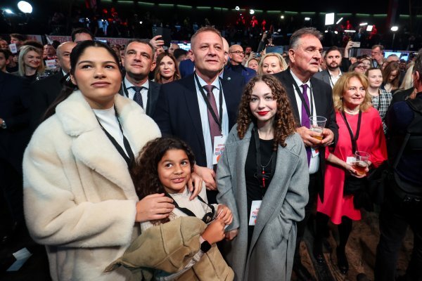 Slavlje u izbornom stožeru Zorana Milanovića