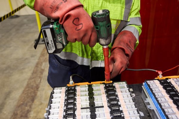 BMW grupa o kružnom gospodarstvu s visokonaponskim baterijama