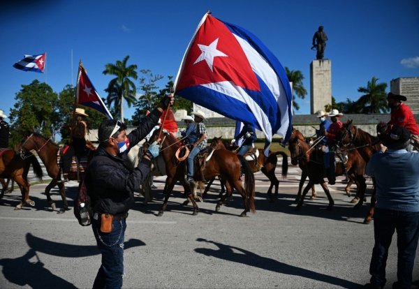 Nakon Trumpove prijetnje, stigla poruka s Kube: 'Zbijte redove!'