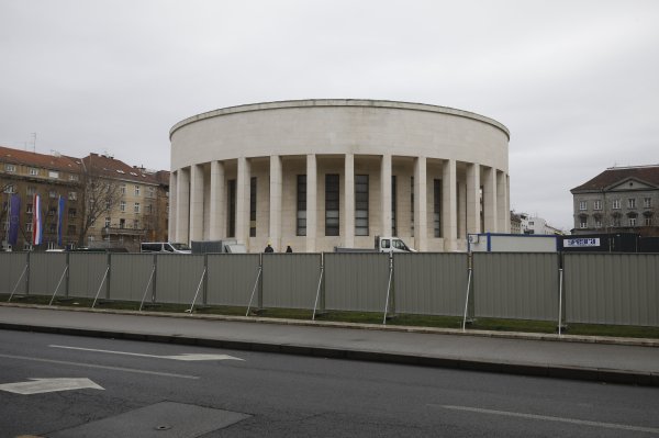 Krenula obnova 'Džamije'