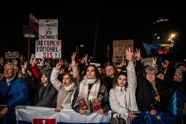 Prosvjed u Bratislavi protiv politike vlade Roberta Fica