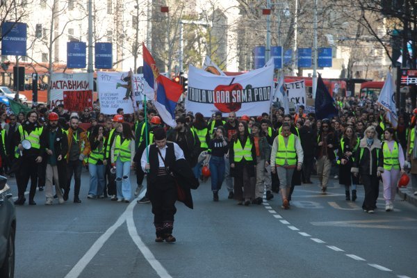 Studenti krenuli u blokadu Autokomande u Beogradu