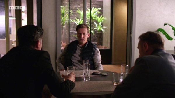 Serija 'Sjene prošlosti'