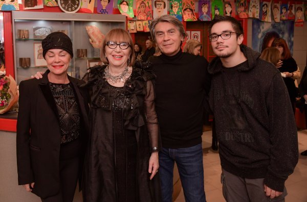 Josip Despot s roditeljima i Marijom Sekelez