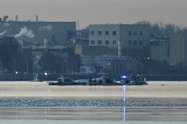 Sudar aviona i vojnog helikoptera Black Hawk - rijeka Potomac
