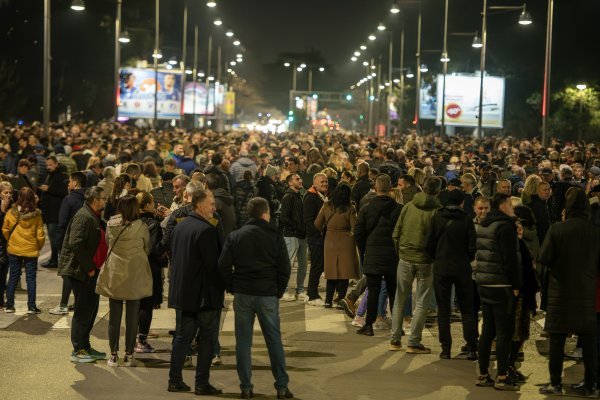 Podgorica: Neformalna grupa studenata "Kamo Sutra" je pozvala građane na blokadu mosta Blaža Jovanovića zbog zločina na Cetinju