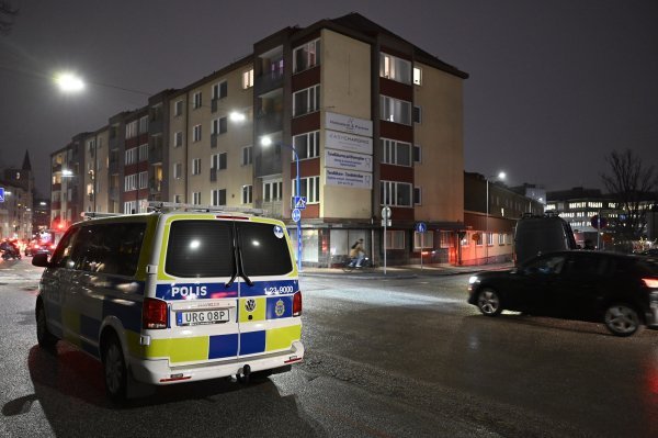 Švedska policija na mjestu očevida napada na kampus u mjestu Örebro