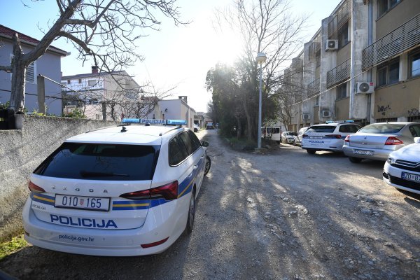 Zaprimljena dojava o bombi u Obrtničkoj školi Gojka Matuline u Zadru