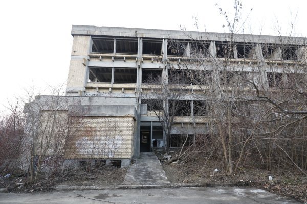 Damir Habijan na prostoru budućeg novog zatvora u Osijeku