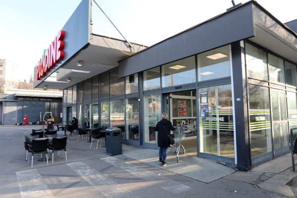 Trgovine poznatih trgovačkih lanaca u Rijeci.