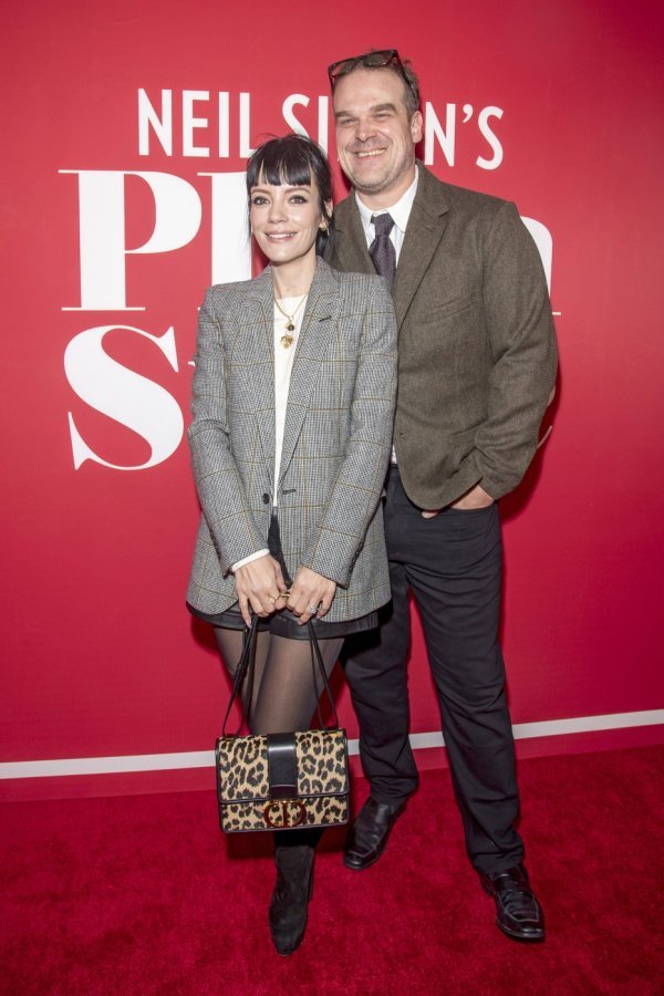 David Harbour i Lily Allen