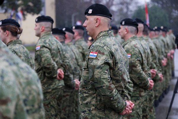 Ispraćaj 6. kontingenta u NATO misiju u Mađarsku