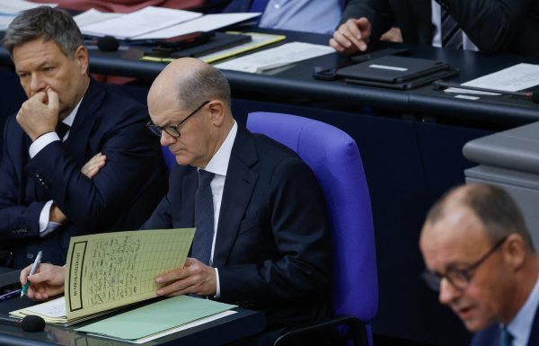 Kandidati za novog njemačkog kancelara: Robert Habeck (Zeleni), Olaf Scholz (SPD) i Friedrich Merz (CDU/CSU)