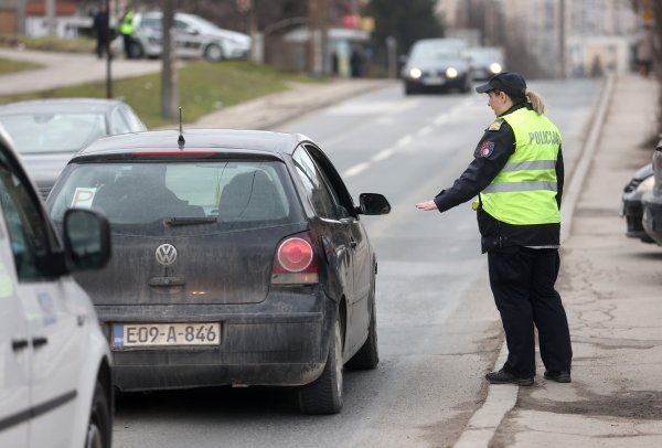 Policija na ispred suda BiH u Sarajevu