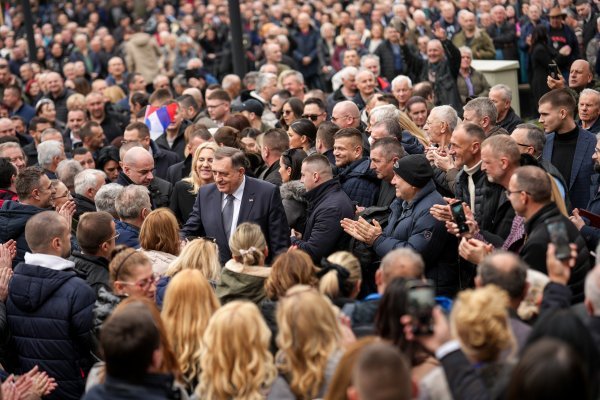 Skup podrške Miloradu Dodiku nakon izricanja presude u Banja Luci