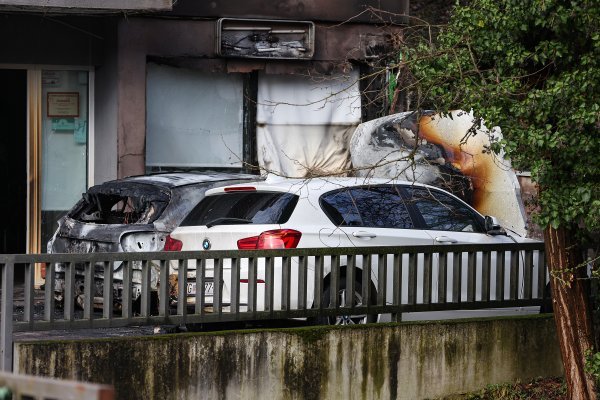 Požar automobila na Črnomercu