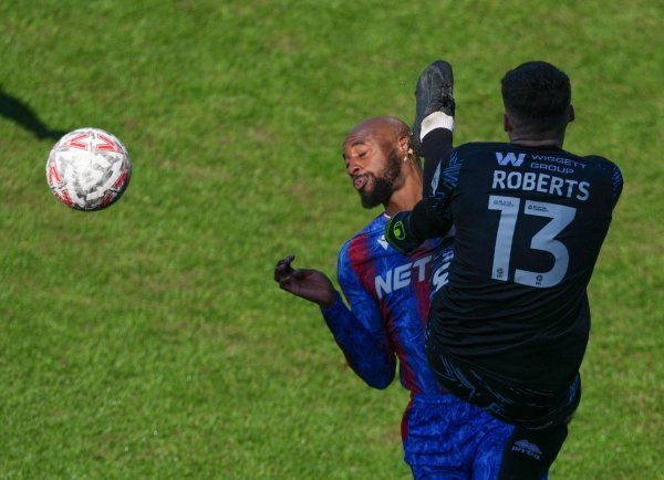 Crystal Palace - Millwall, 1.3.2025. kopačkom u glavu