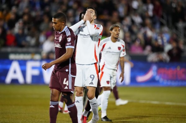 Dalić će biti zabrinut, hit napadač zbog ozljede napustio teren