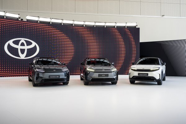 Toyota bZ4X, Urban Cruiser i C-HR+ i FT-Me koncept