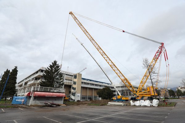 Dizalica kod Doma sportova