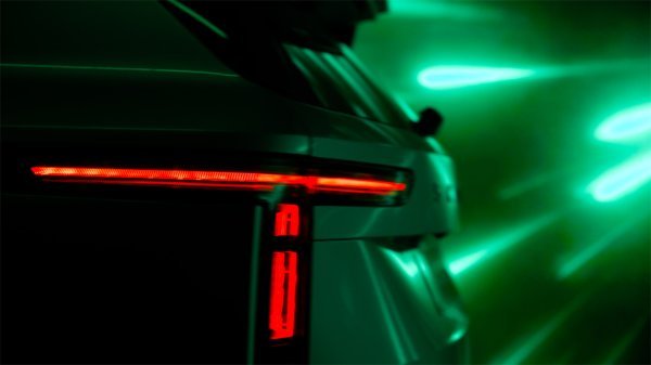 Veliki električni SUV sa sedam sjedala stiže 2026.