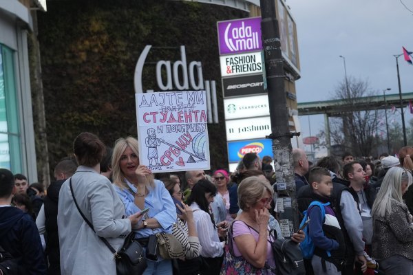 Beograđani su se okupili kako bi dočekali studente iz Zapadne Srbije
