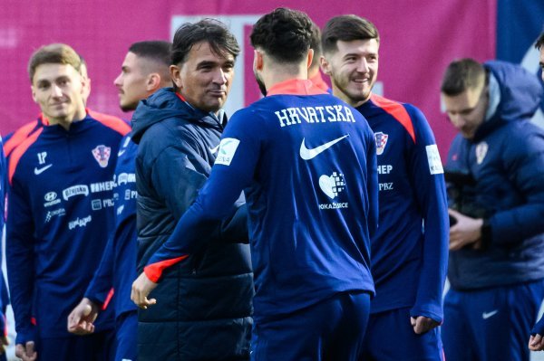 Prvi trening hrvatske nogometne reprezentacije pred ogled s Francuzima