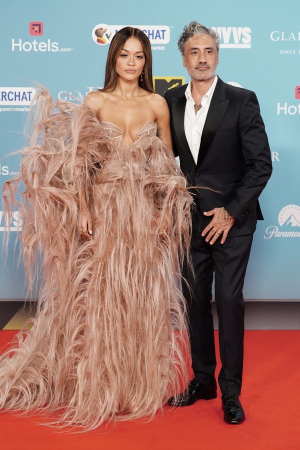Taika Waititi i Rita Ora