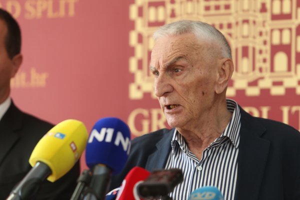 Dejan Kružić