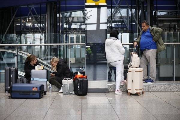 Zatvorena zračna luka Heathrow u Londonu