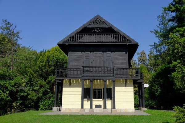 Švicarska kuća u Maksimiru