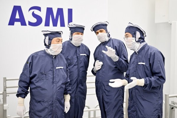 ASML